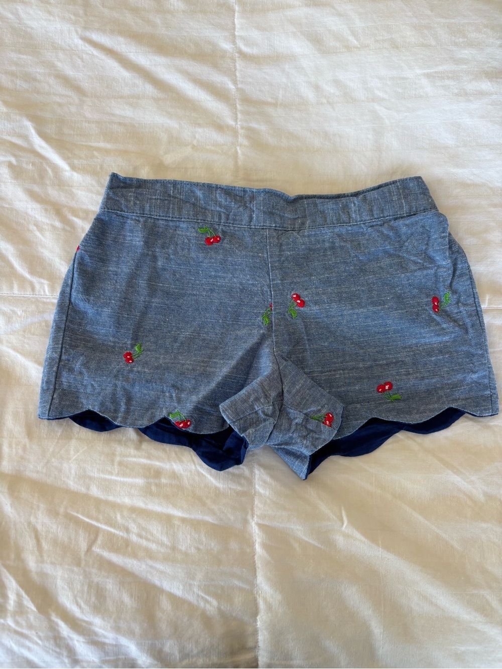 Crown & Ivy Girls 4T Blue Chambray Cotton Pull-On Shorts Cherry Embroidered